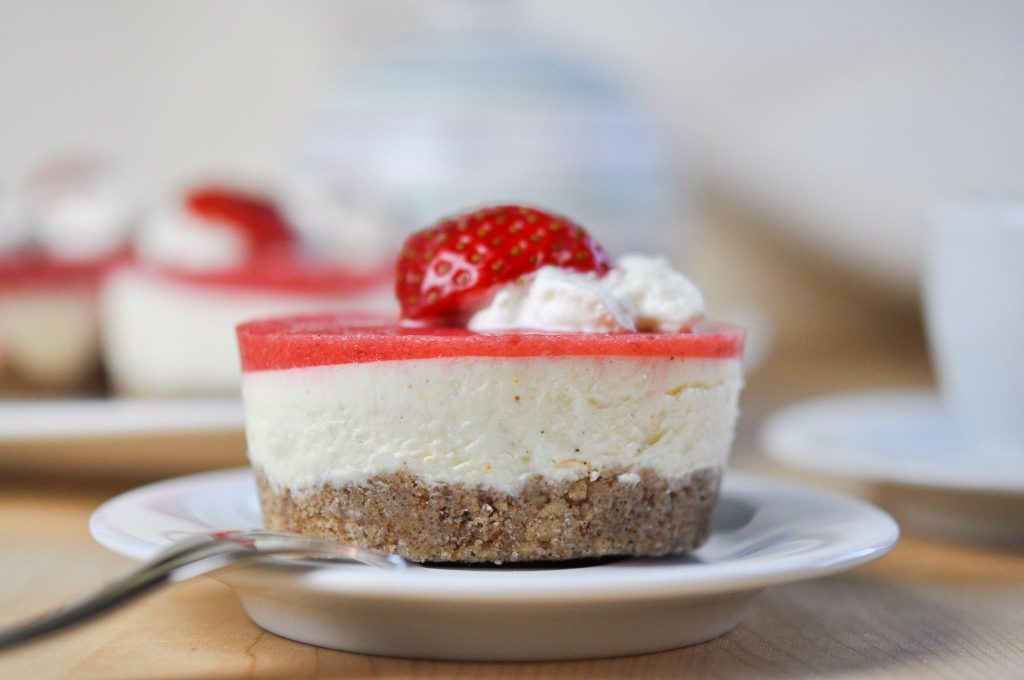 Keto Erdbeer Vanille Orange Tortchen Bumblebee Im Ketoland